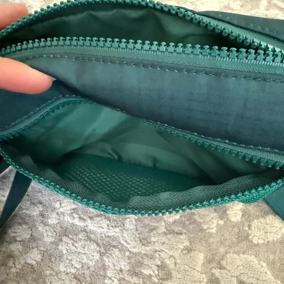 Forest green sassy woof Woof Pack bag - Picture 3 of 6